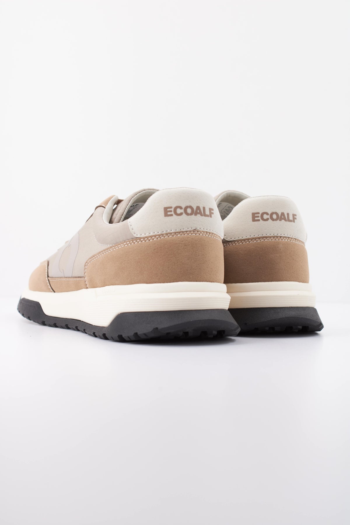 ECOALF MCMSHSNVENTU en color MARRON CLARO  (4)