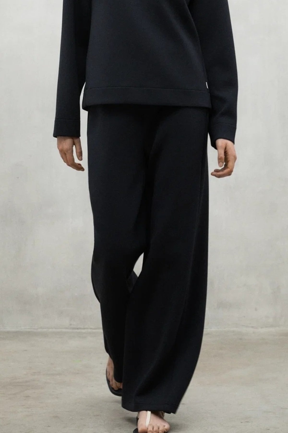ECOALF ARDA PANTS en color NEGRO  (2)