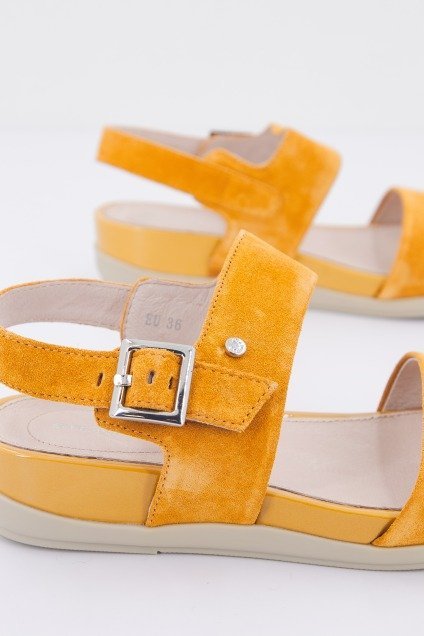 STONEFLY EVE  VELOUR en color NARANJA  (4)