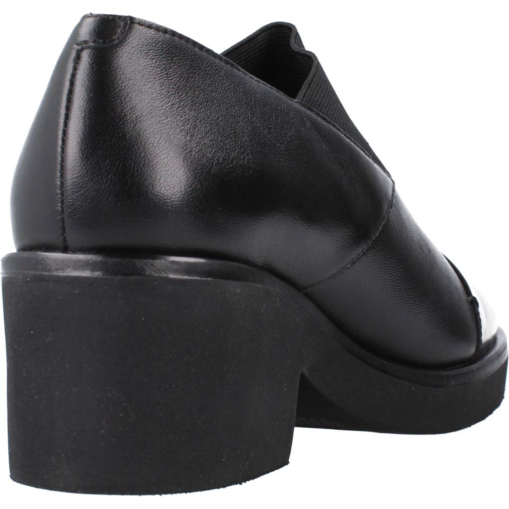 STONEFLY  DANCY  BRUSH OFF/NAPPA en color NEGRO  (3)