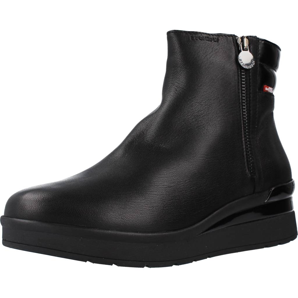 STONEFLY  CREAM OUTDRY  CALF IDRO en color NEGRO  (1)