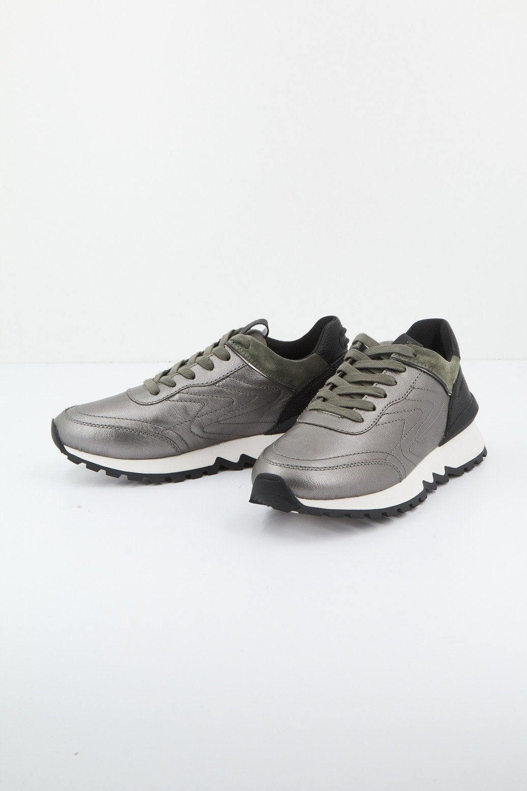 STONEFLY SIMPLY LADY  LAMINATED LTH en color GRIS  (4)