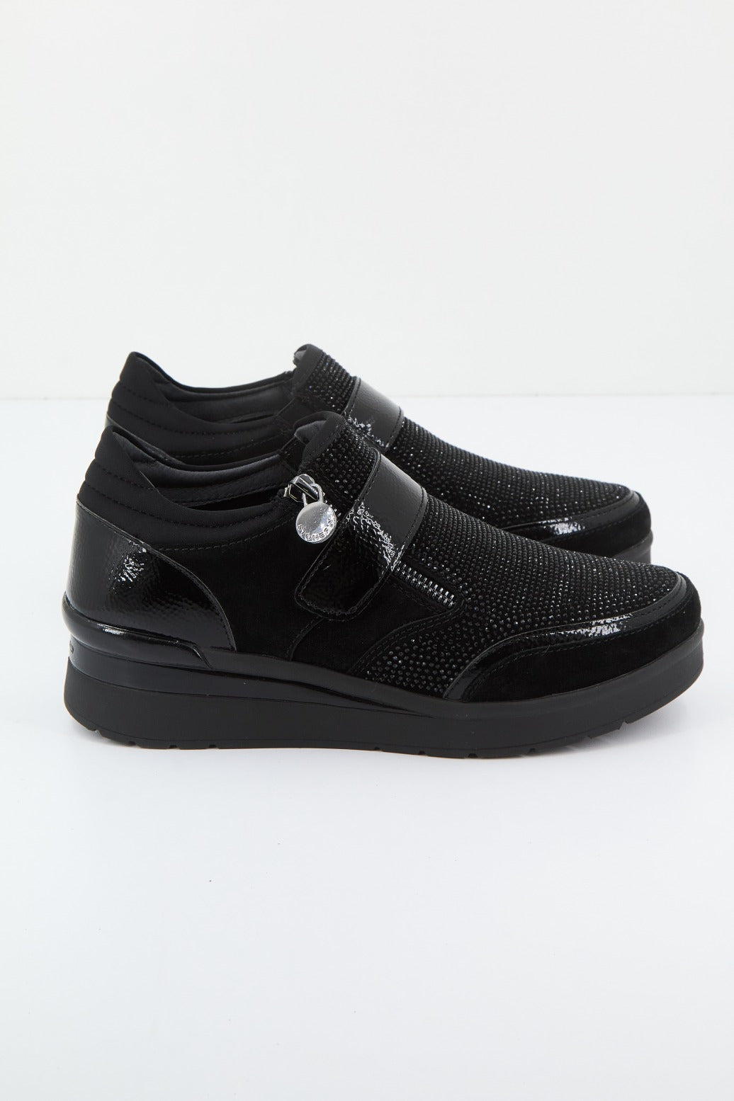 STONEFLY VELOUR/S. PATENT en color NEGRO  (2)