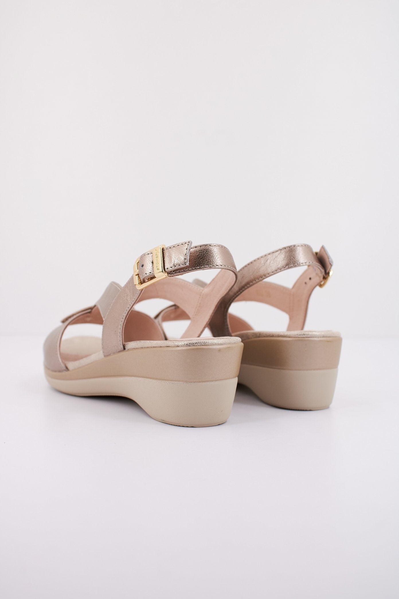 STONEFLY VANITY III  LAMINATED LTH en color ORO  (4)