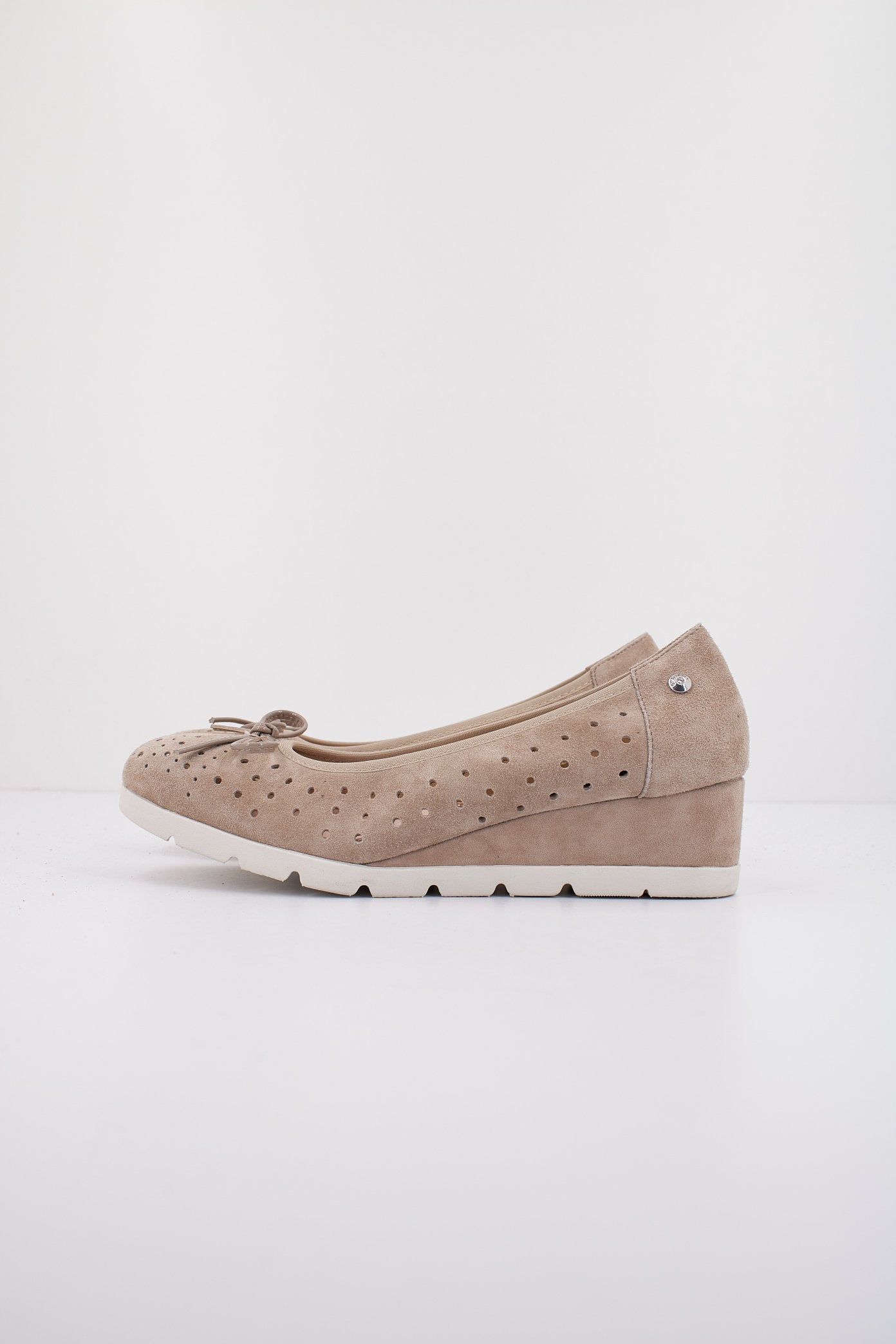 STONEFLY MILLY  GOAT SUEDE en color BEIS  (1)