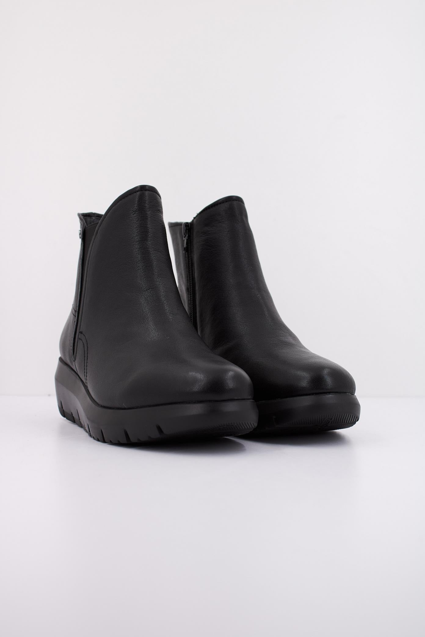 STONEFLY PLUME  GOAT LTH en color NEGRO  (2)