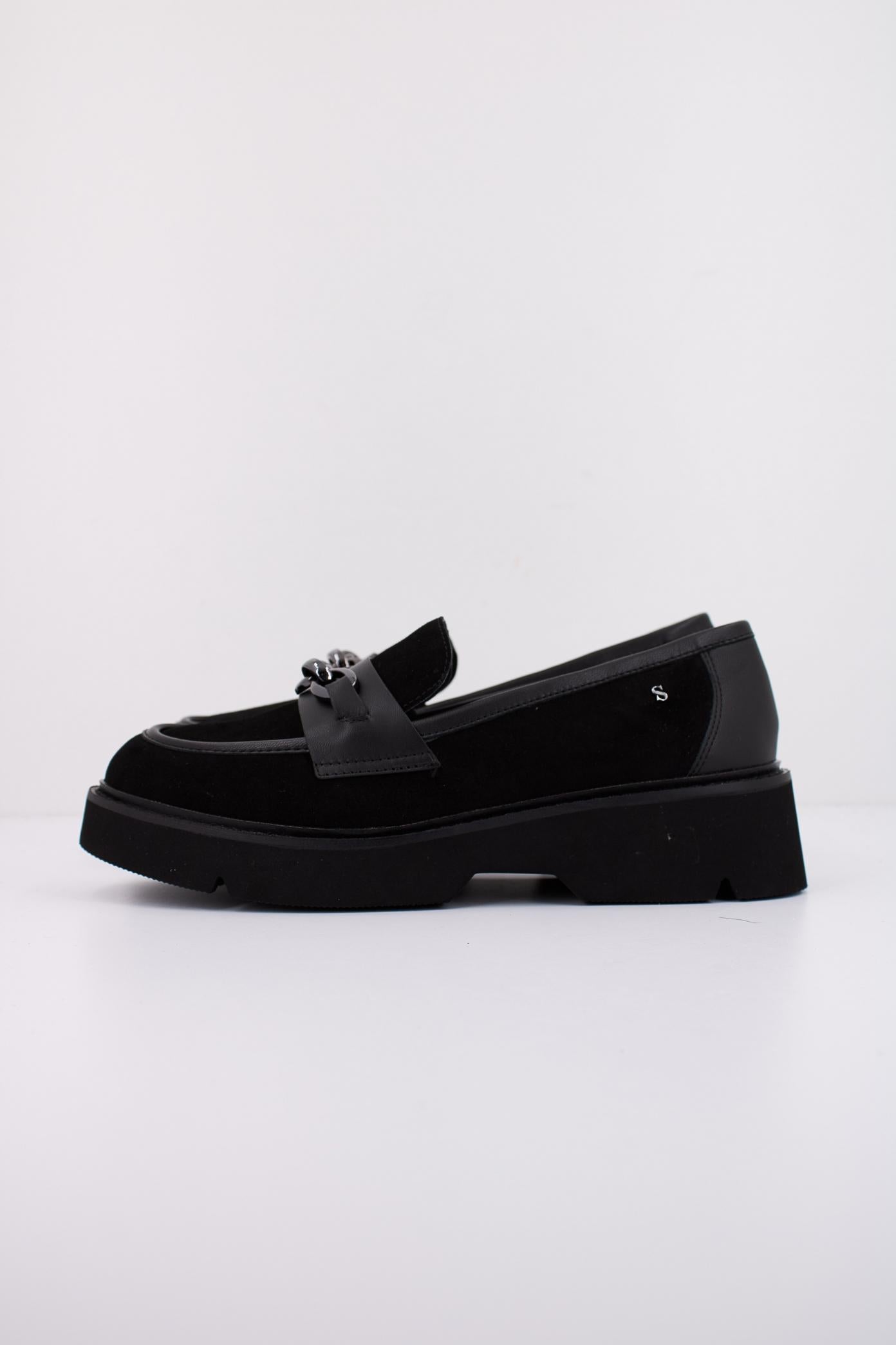 STONEFLY TESSA  VELOUR en color NEGRO  (1)