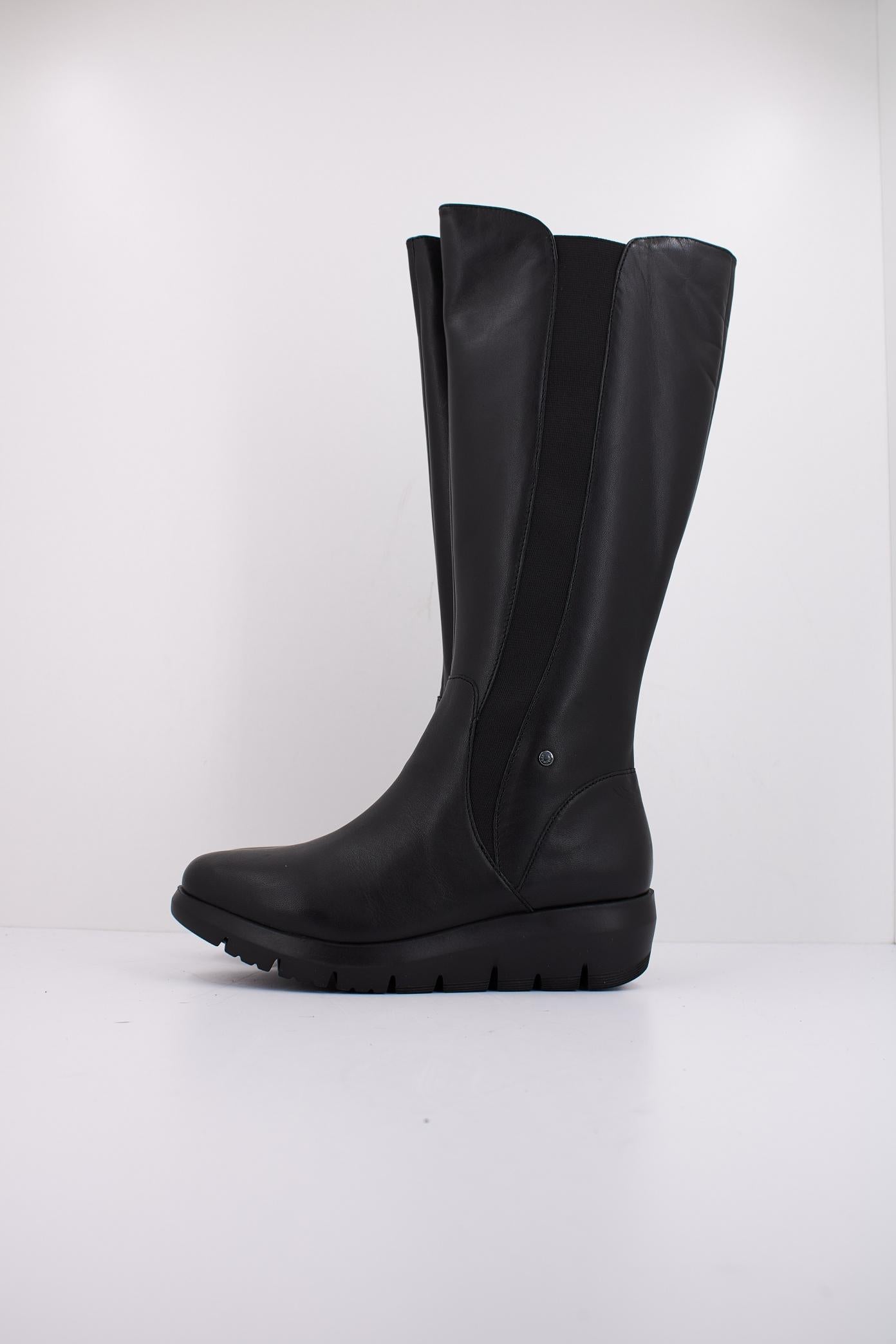 STONEFLY PLUME  NAPPA LTH en color NEGRO  (1)