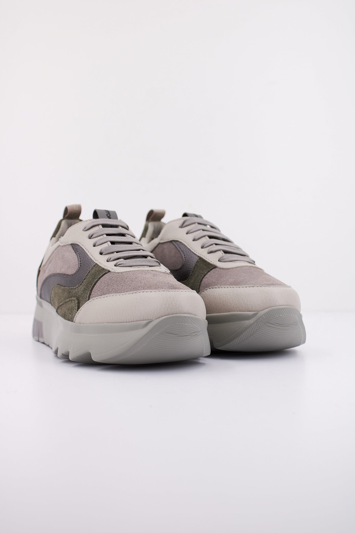 STONEFLY SPOCK  VELOUR/NAPPA LTH en color GRIS  (2)