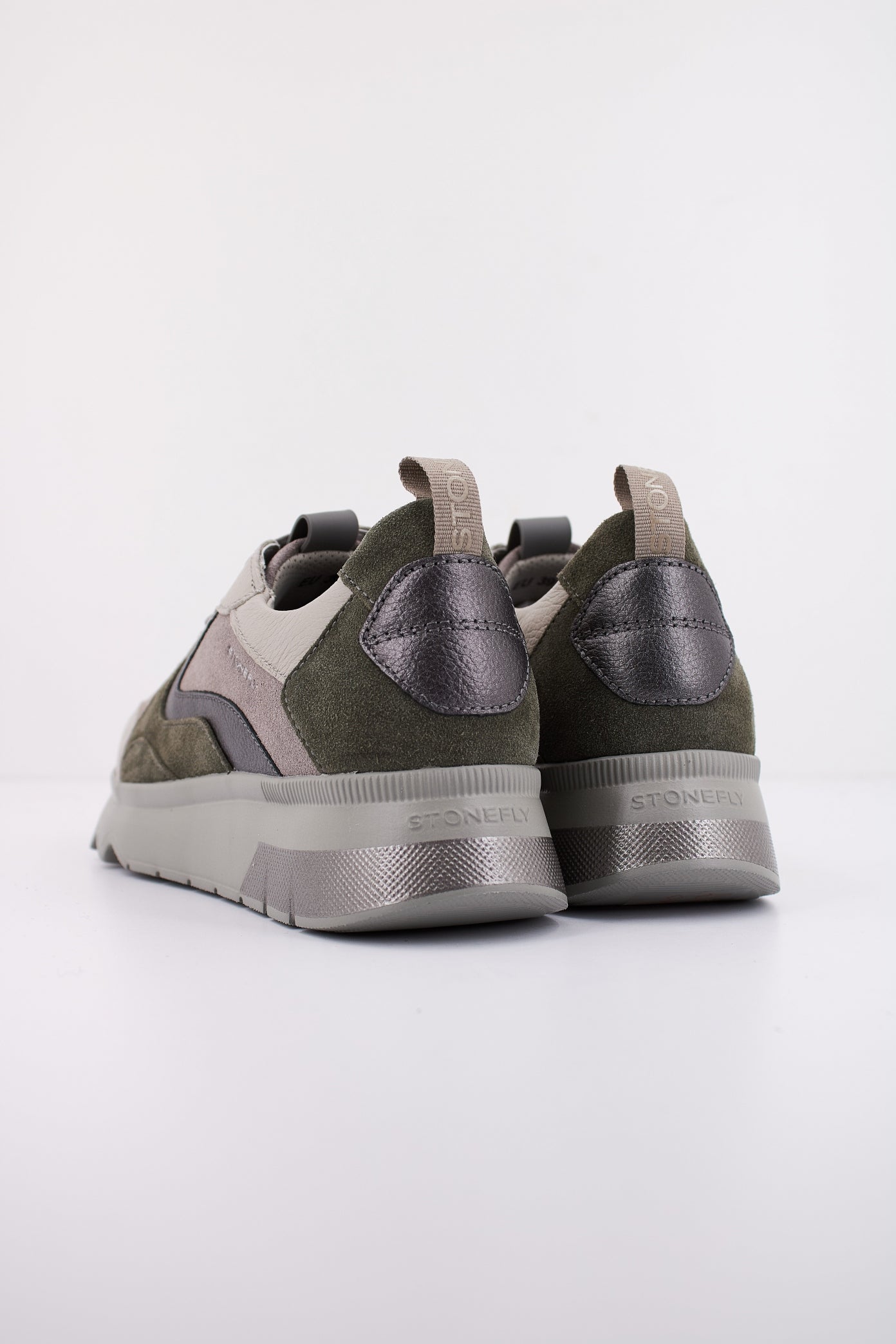 STONEFLY SPOCK  VELOUR/NAPPA LTH en color GRIS  (4)