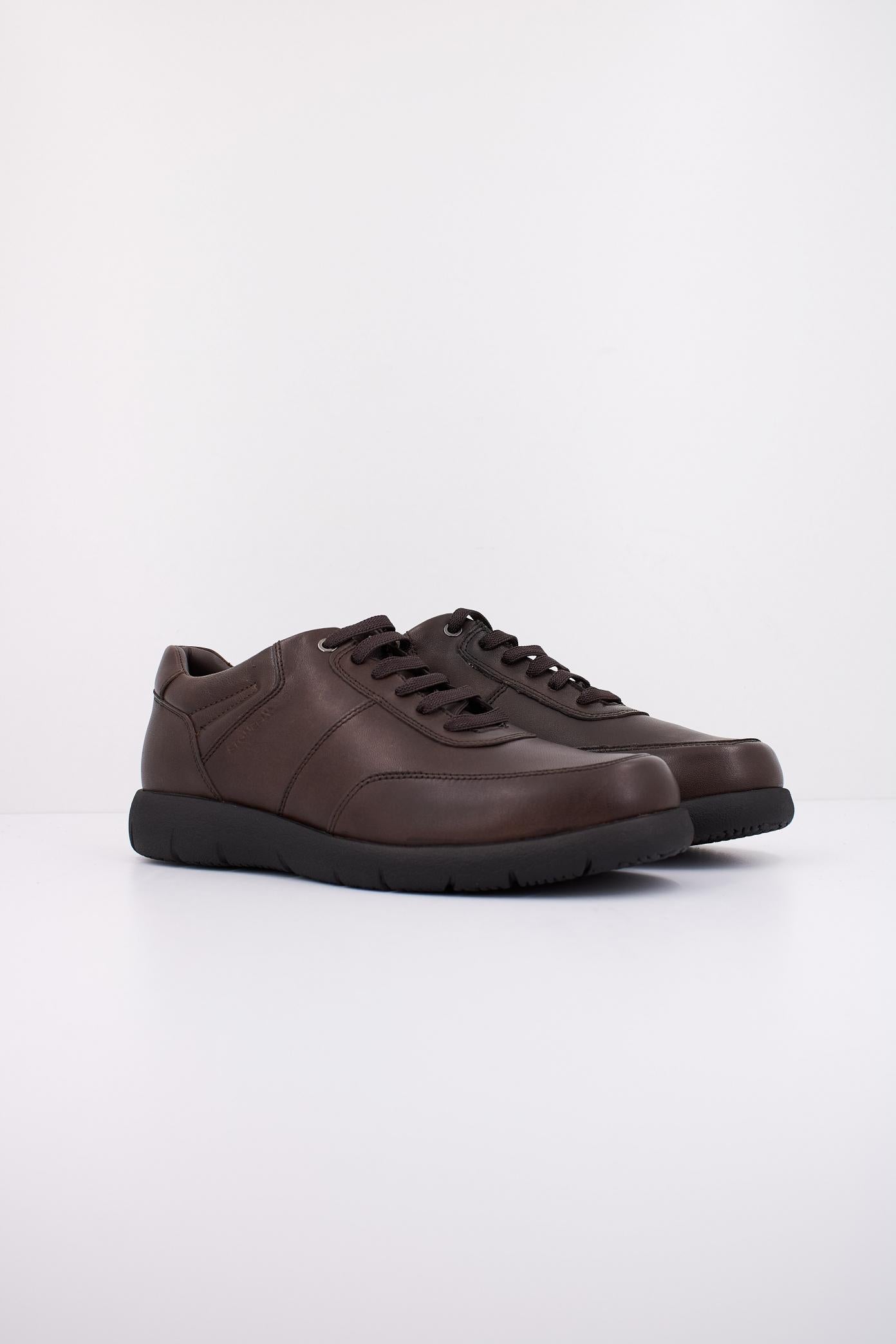 STONEFLY STREAM  NAPPA LTH en color MARRON  (2)