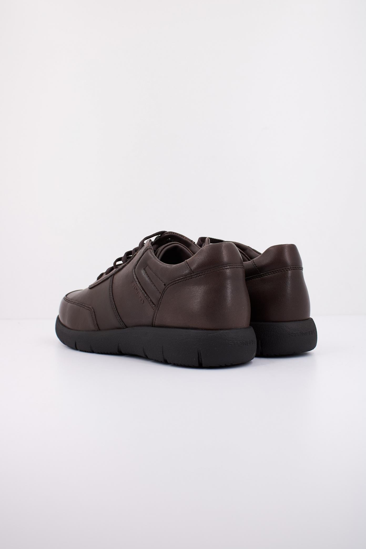 STONEFLY STREAM  NAPPA LTH en color MARRON  (4)