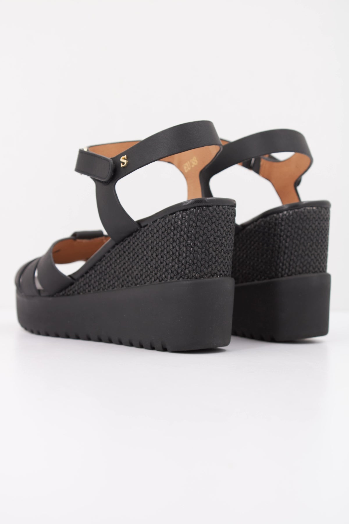 STONEFLY ELY  CALF LTH en color NEGRO  (4)