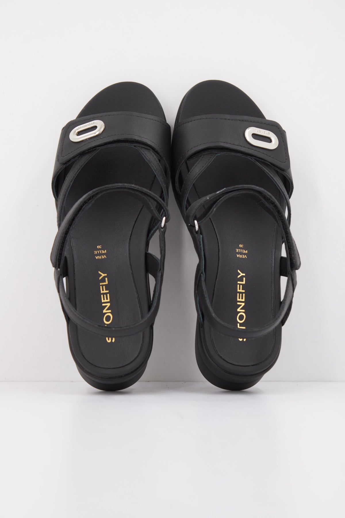 STONEFLY AQUA III  NAPPA LTH en color NEGRO  (3)