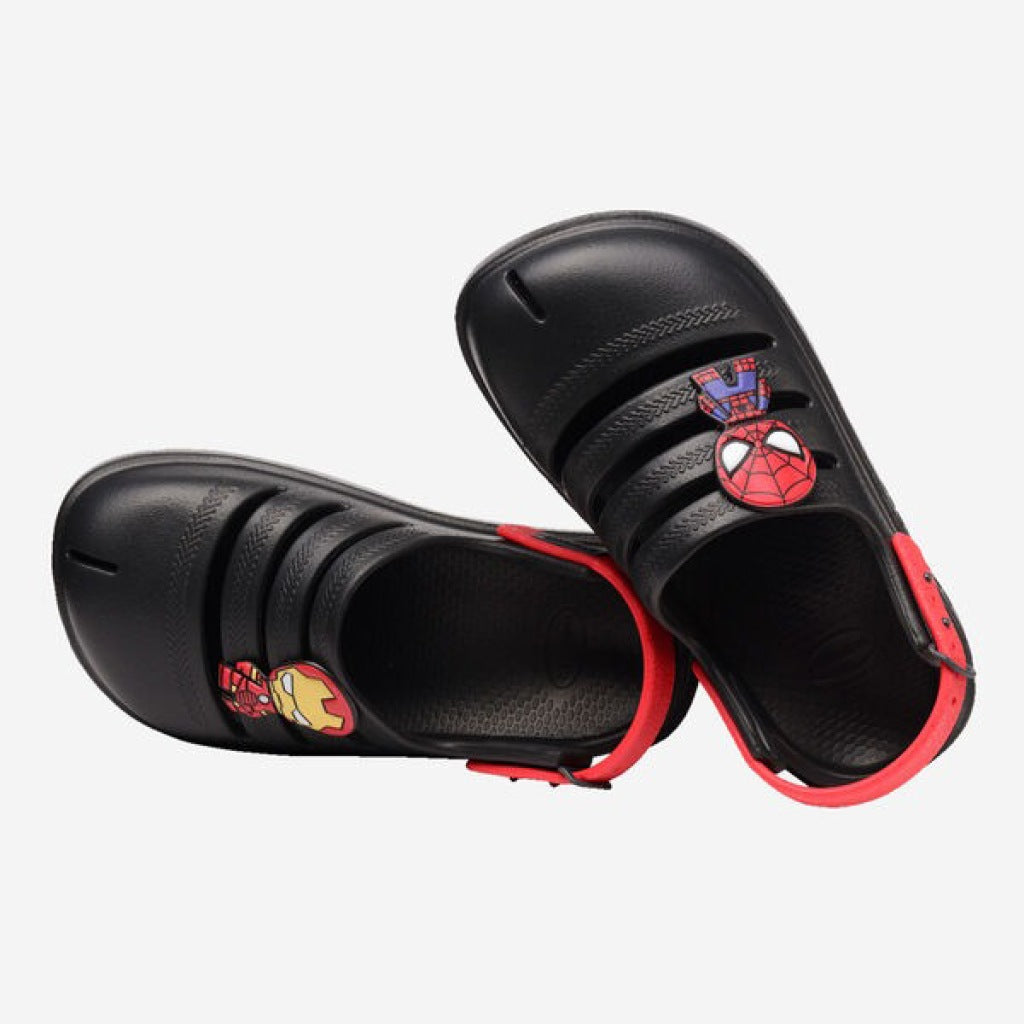 HAVAIANAS CLOG MARVEL GRAPHITE en color NEGRO  (3)