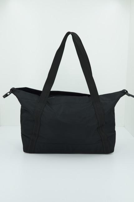 HUNTER TOTE NYLON MIDI en color NEGRO  (3)