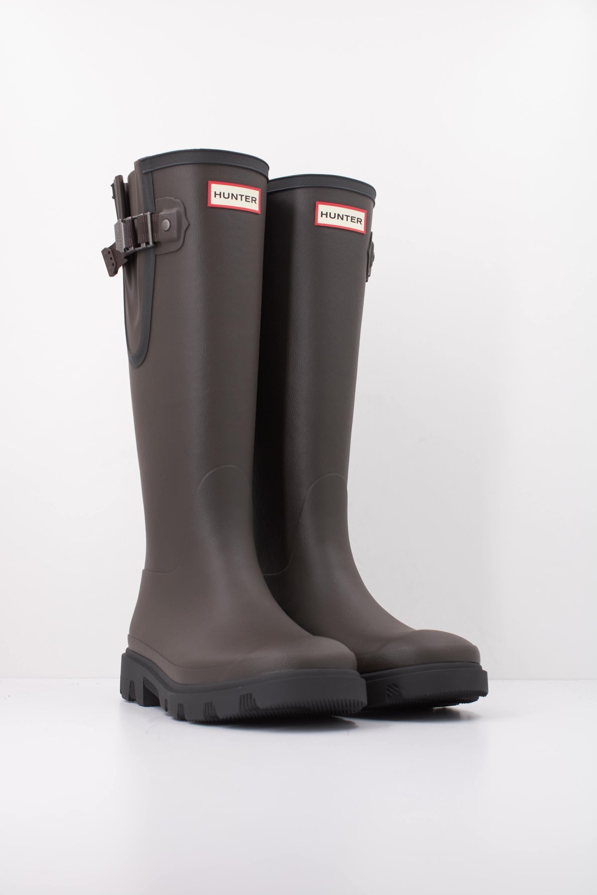 HUNTER Bota Ajustable Downpour en color MARRON  (2)