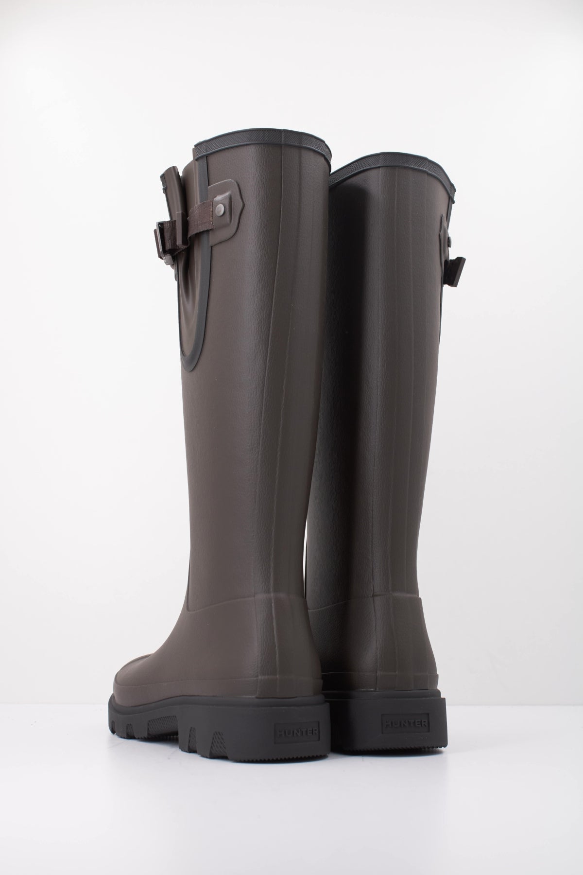 HUNTER Bota Ajustable Downpour en color MARRON  (4)