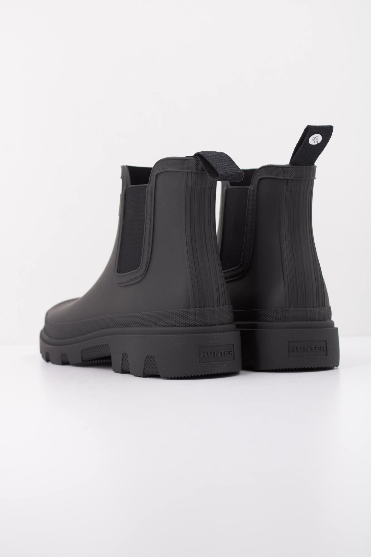 HUNTER HFRU BOTA U DOWNPOUR CHELSEA en color NEGRO  (4)