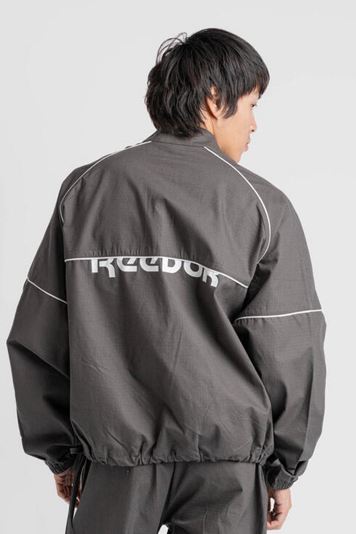 REEBOK TRACK JACKET en color NEGRO  (3)