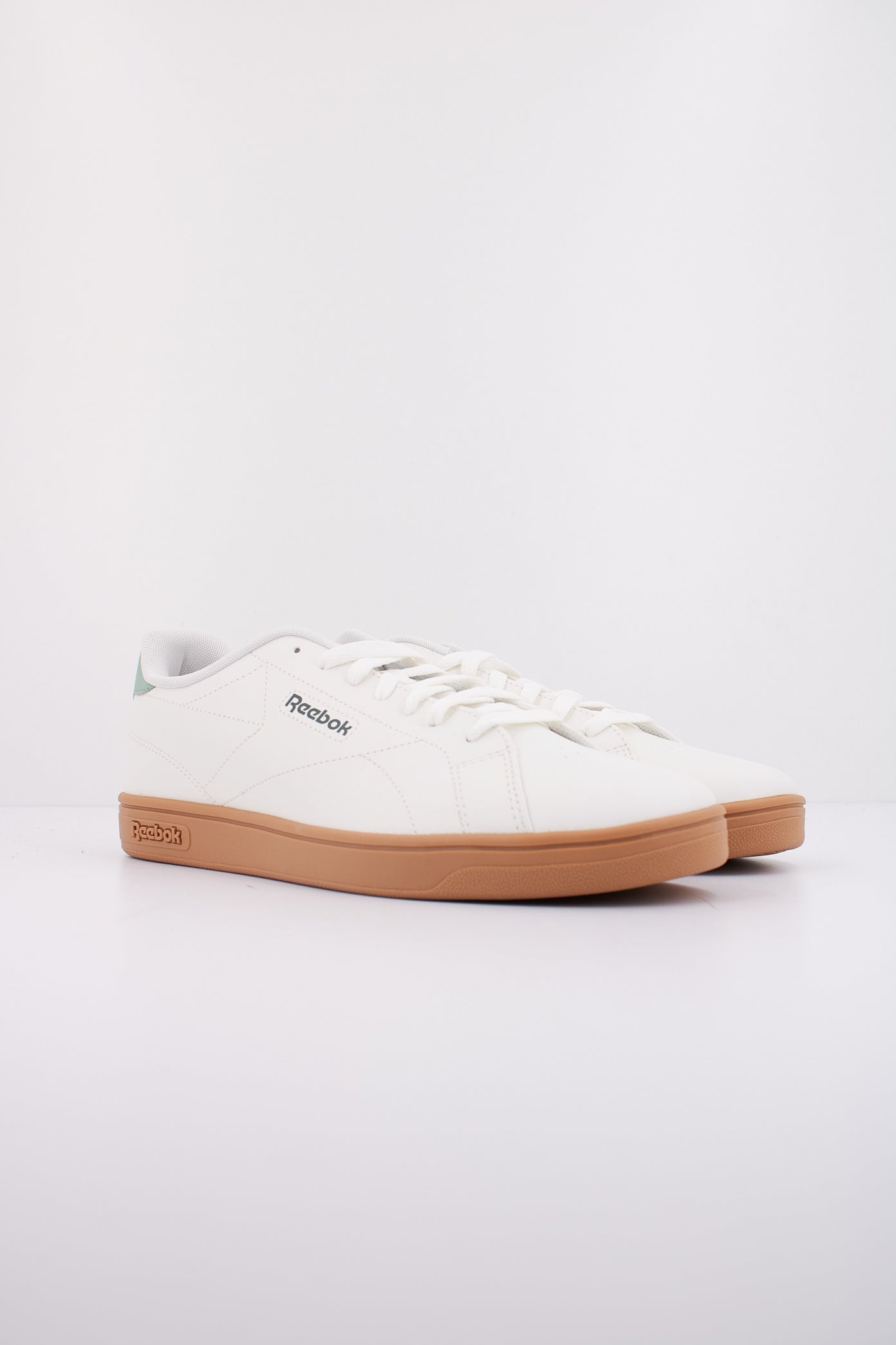 REEBOK COURT CLEAN en color BLANCO  (2)
