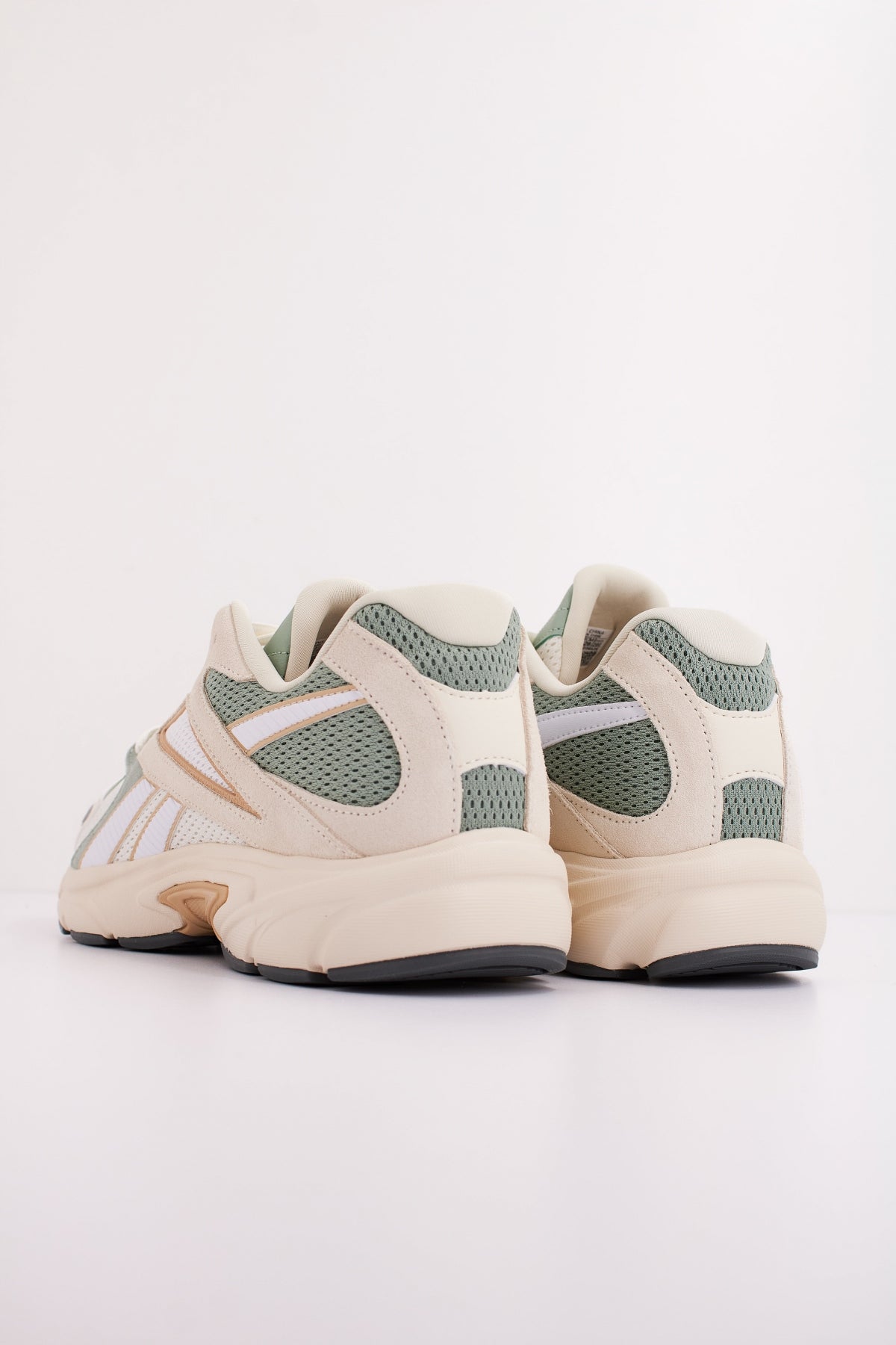 REEBOK ROAD PRIME en color BEIS  (4)