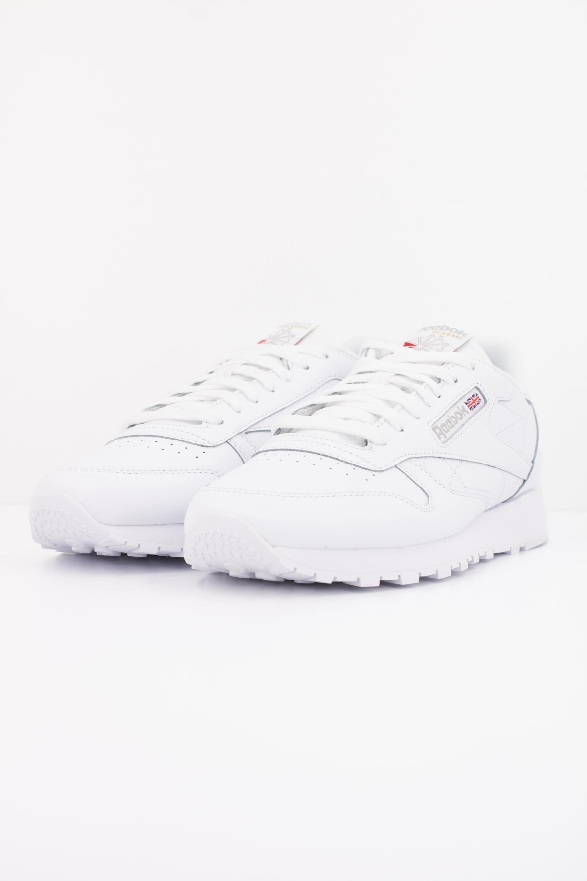 REEBOK CLASSIC LEATHER en color BLANCO  (2)