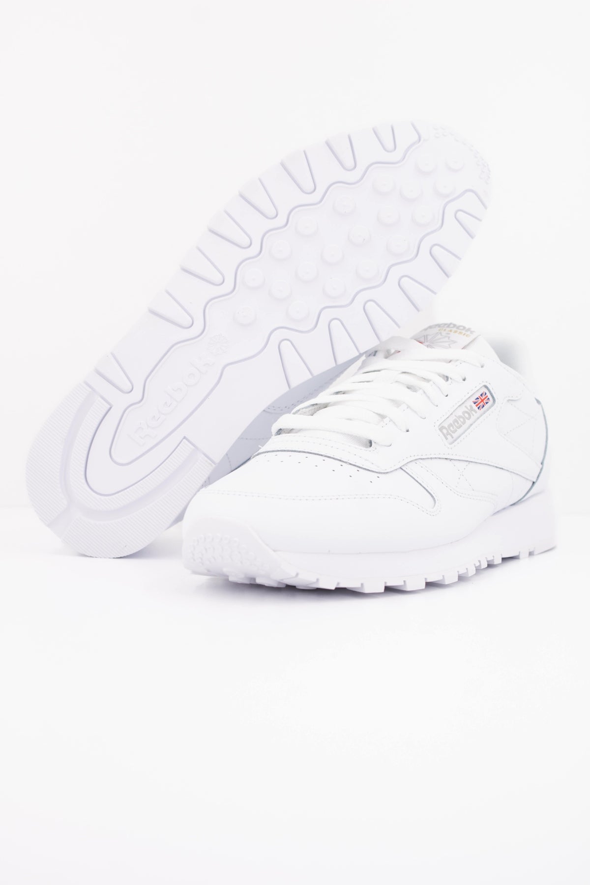 REEBOK CLASSIC LEATHER en color BLANCO  (5)