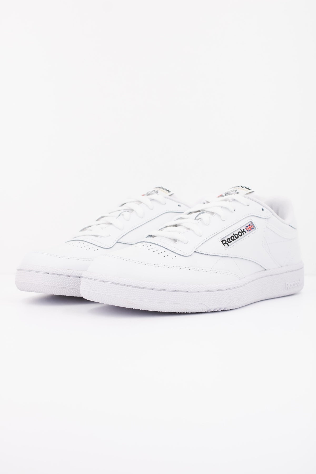 REEBOK CLUB C  en color BLANCO  (2)