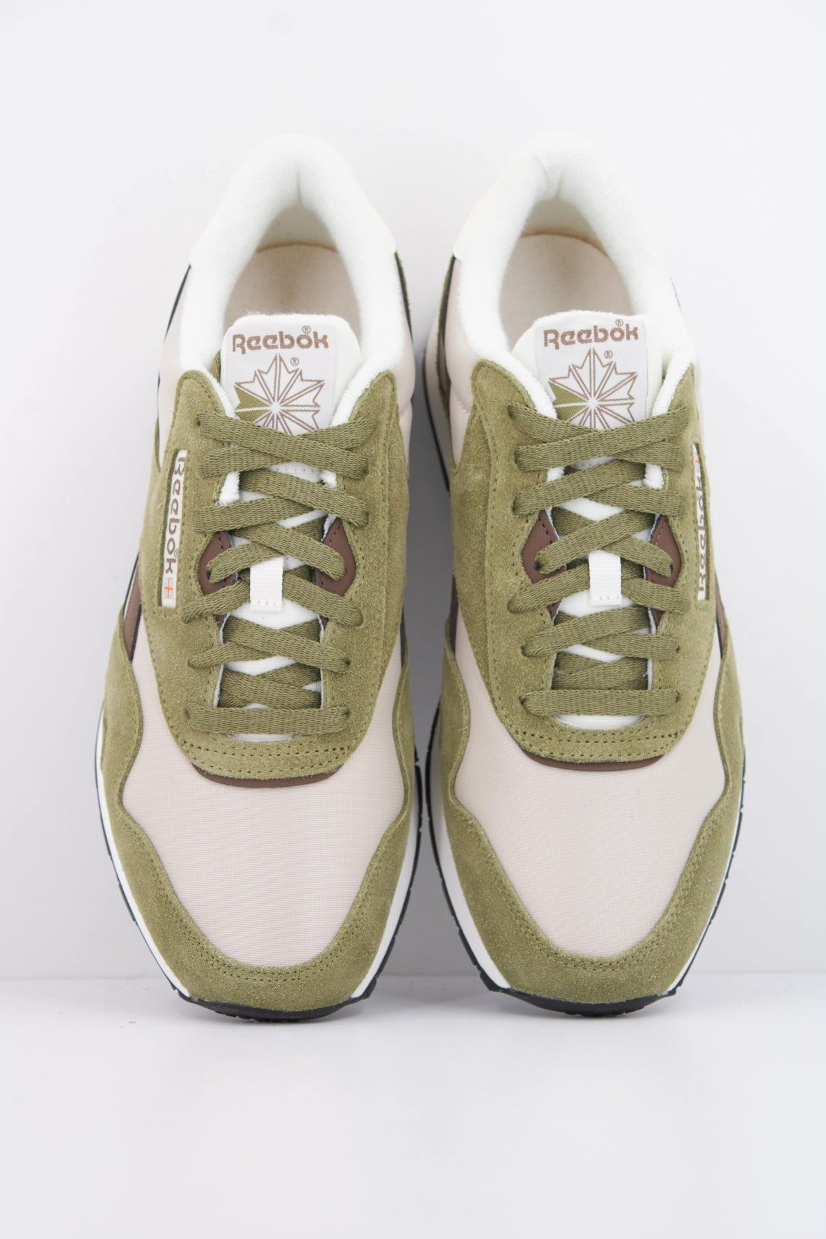 REEBOK R en color VERDE  (3)