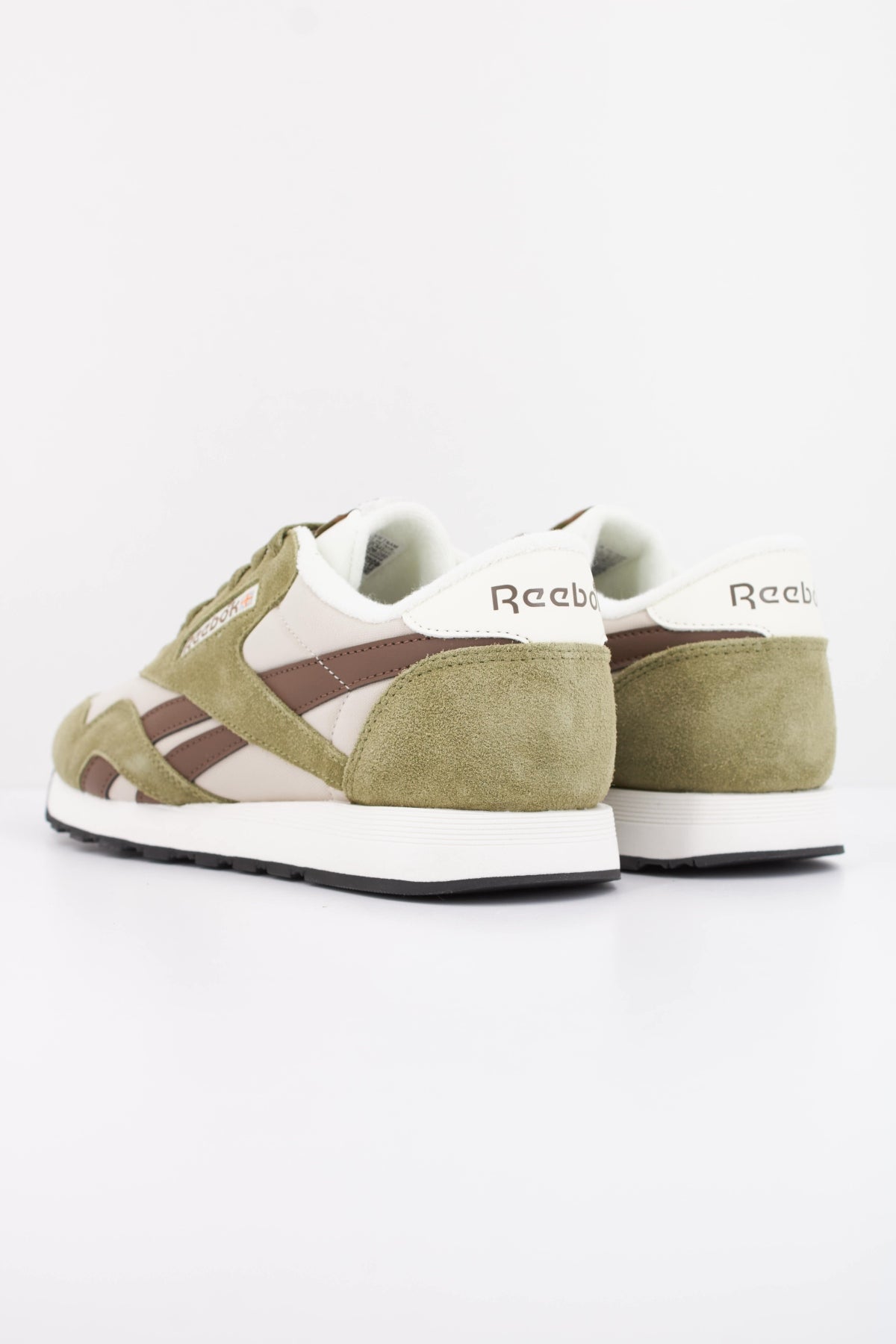 REEBOK R en color VERDE  (4)