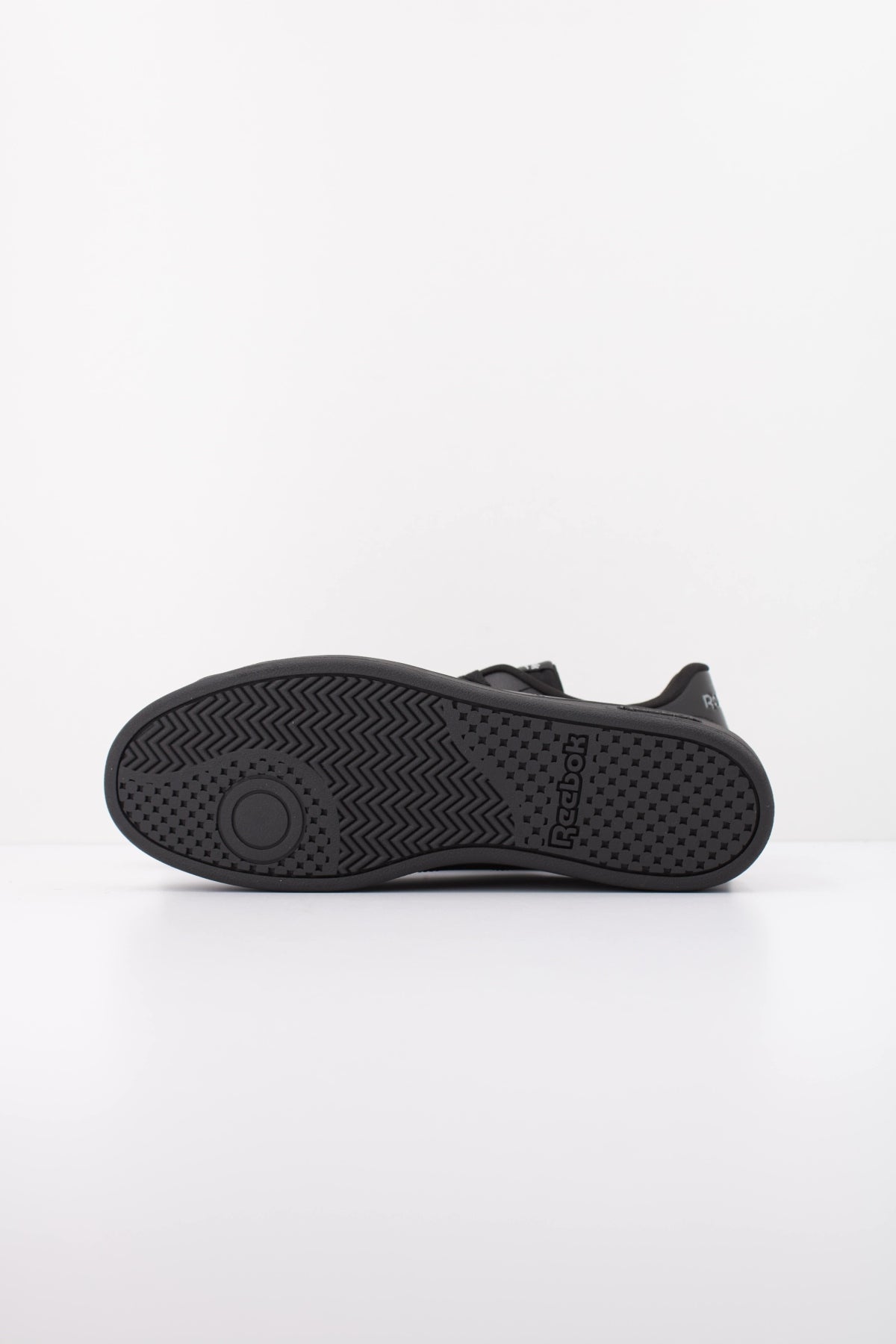 REEBOK R en color NEGRO  (5)