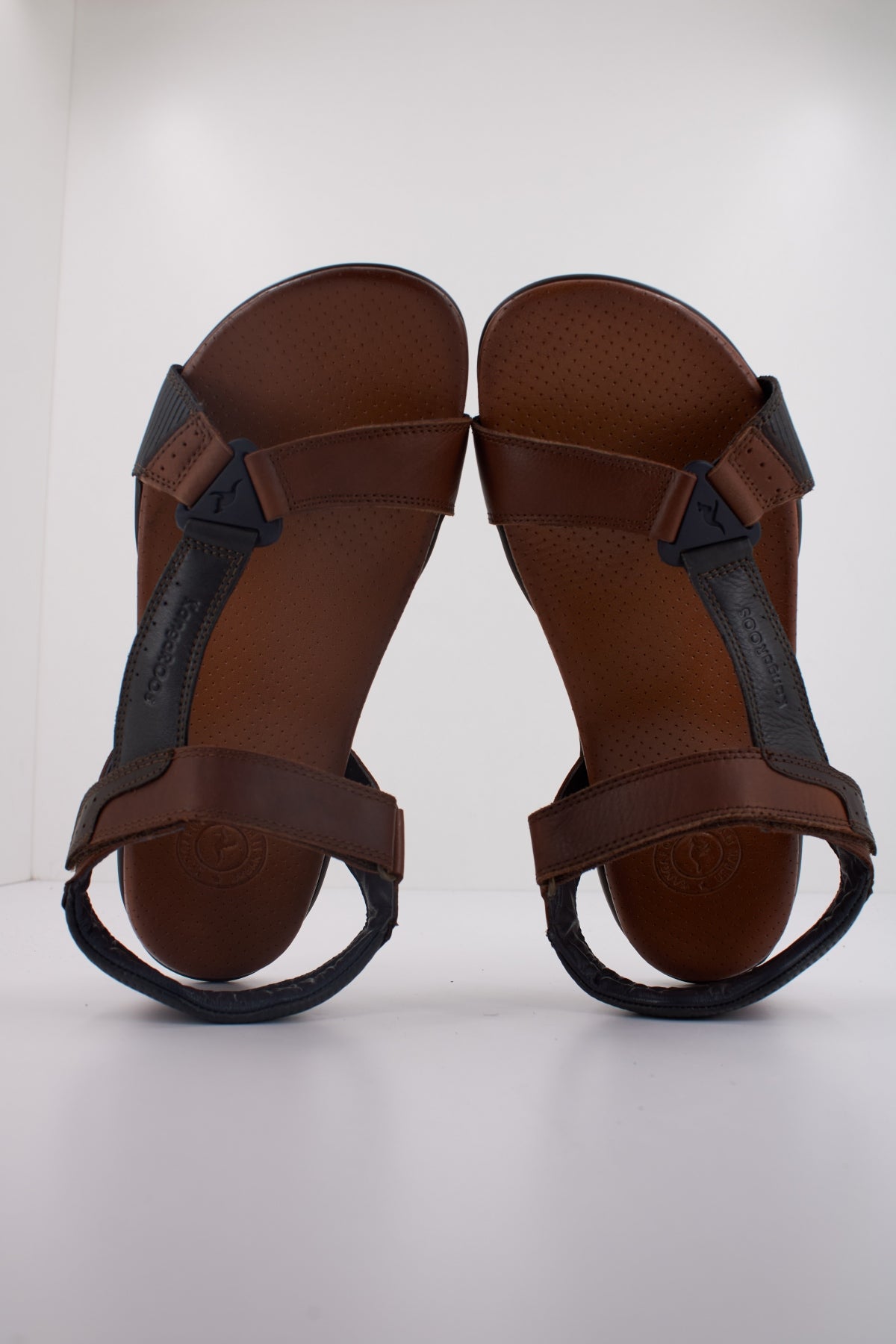 KANGAROOS K  en color MARRON  (3)