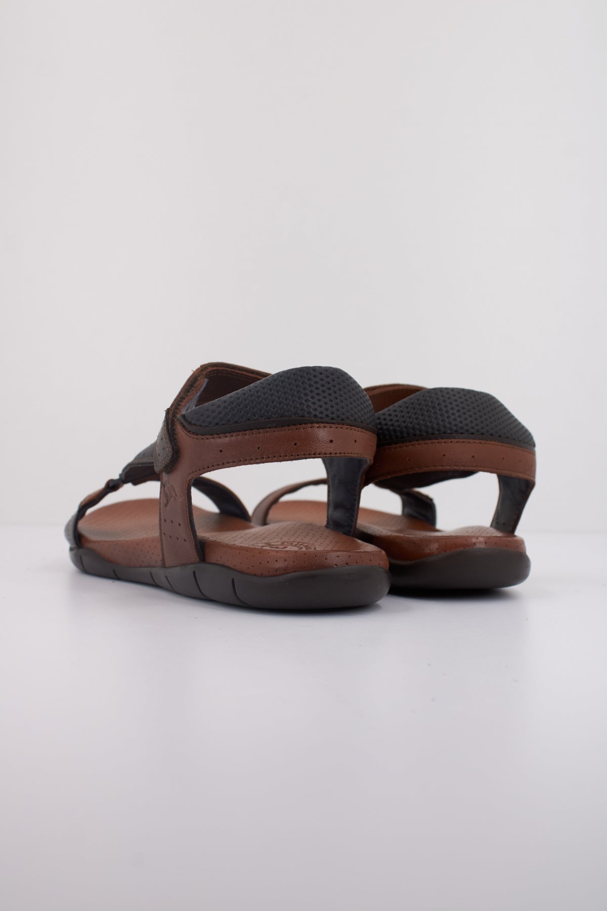 KANGAROOS K  en color MARRON  (4)