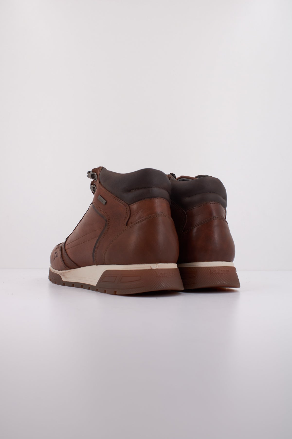 KANGAROOS K en color MARRON  (4)