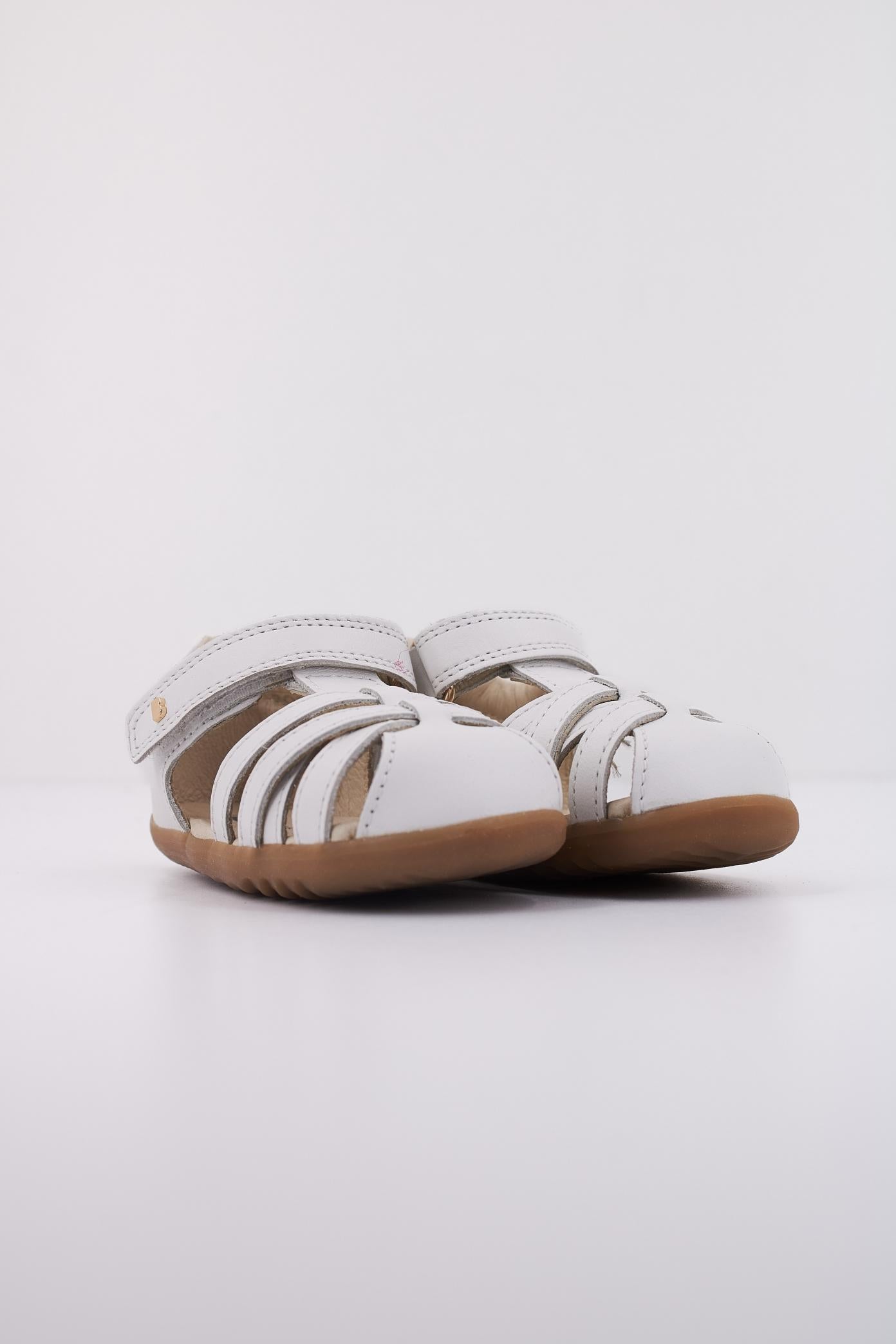 BOBUX CROSS JUMP en color BLANCO  (2)