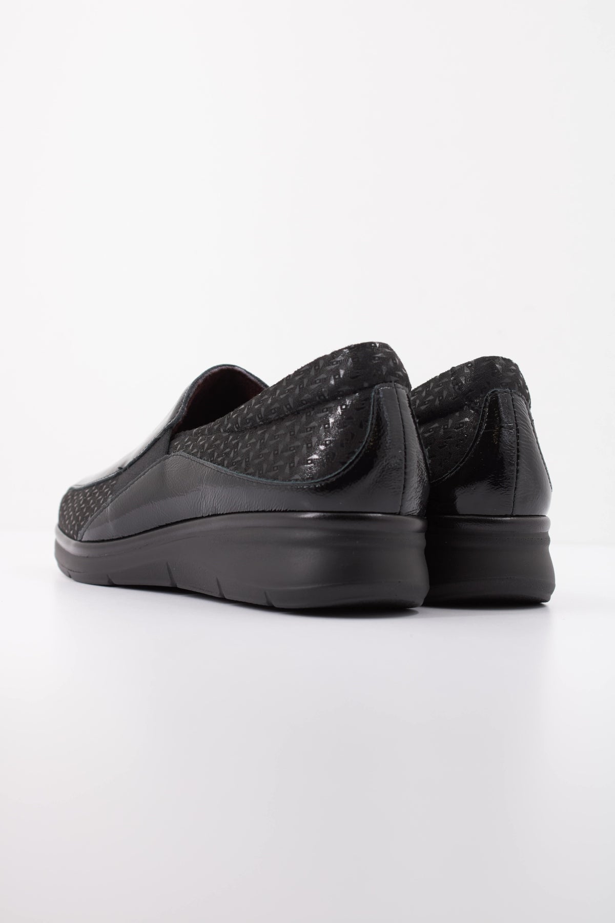 PITILLOS P GUCCI ELASTICOS CHAROL en color NEGRO  (4)