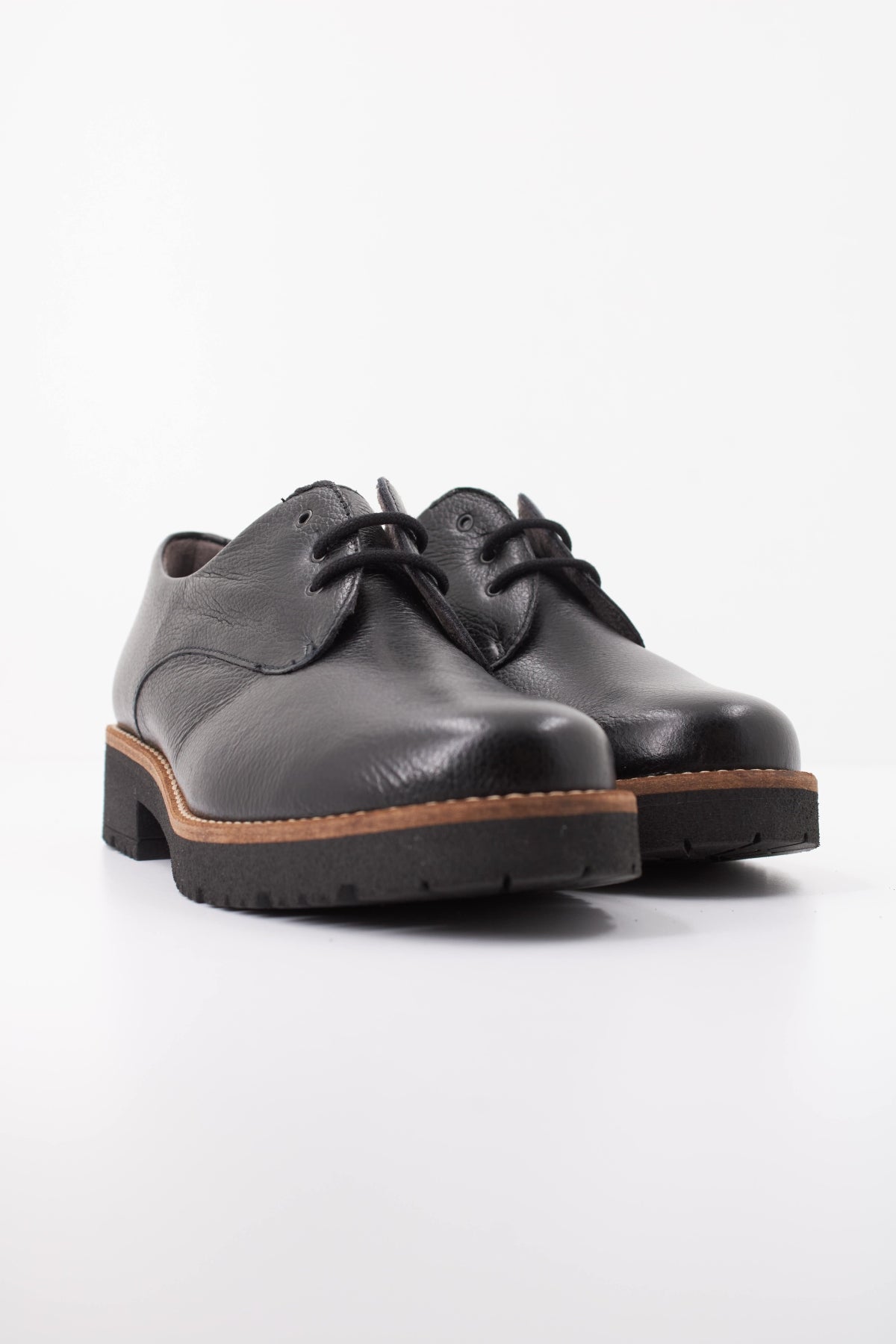 PITILLOS P BLUCHER NAPA en color NEGRO  (2)