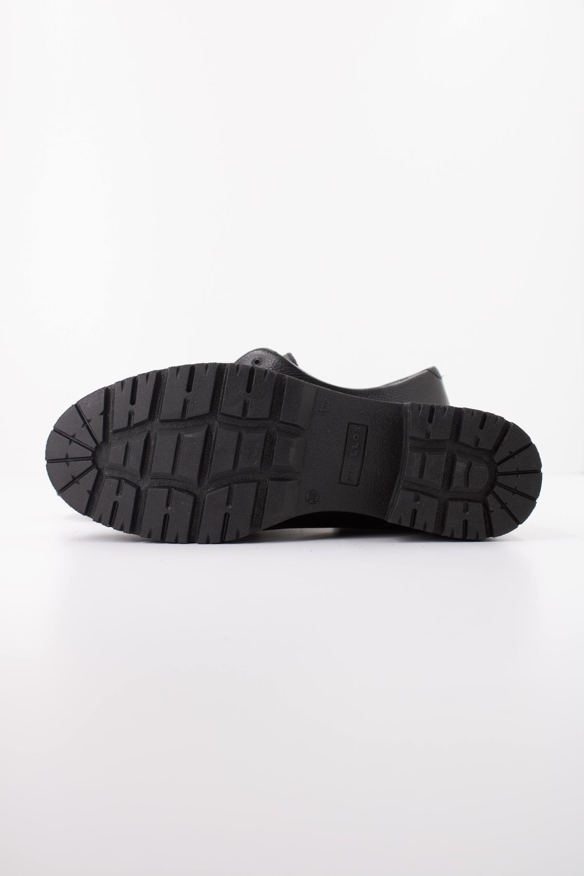 PITILLOS P BLUCHER NAPA en color NEGRO  (5)