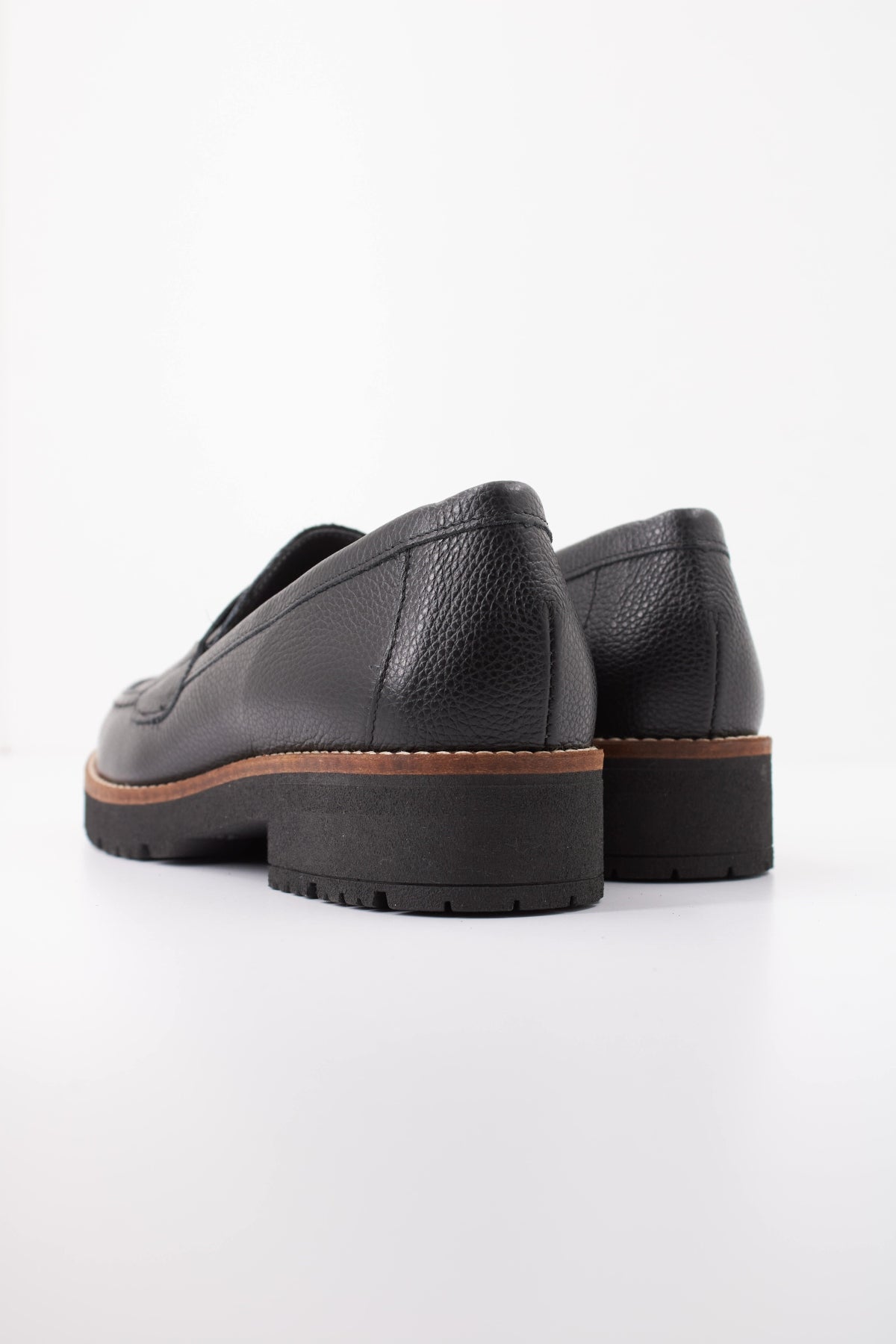 PITILLOS P MOCASIN ANTIFAZ NAPA en color NEGRO  (4)