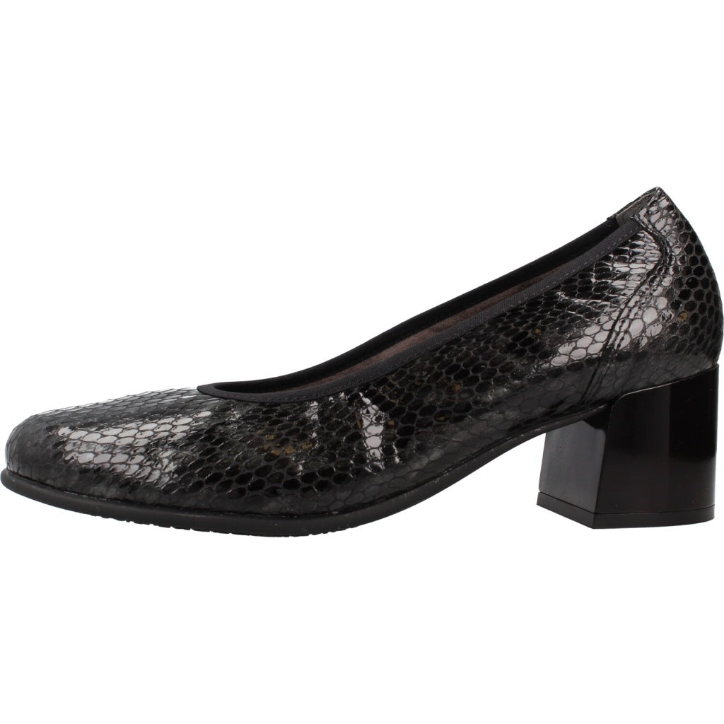 PITILLOS P SALON SERPIENTE CHAROL en color NEGRO  (2)