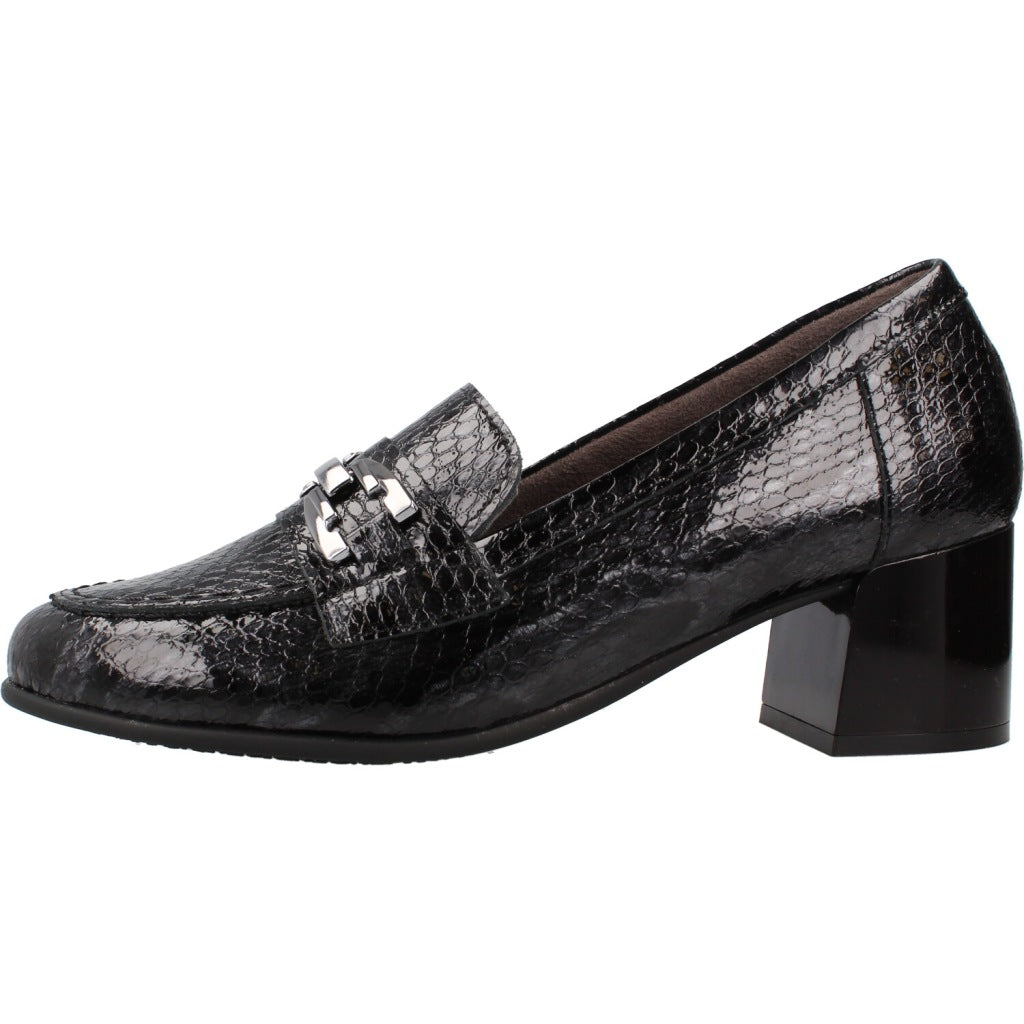 PITILLOS P MOCASIN SERPIENTE CHAROL en color NEGRO  (2)