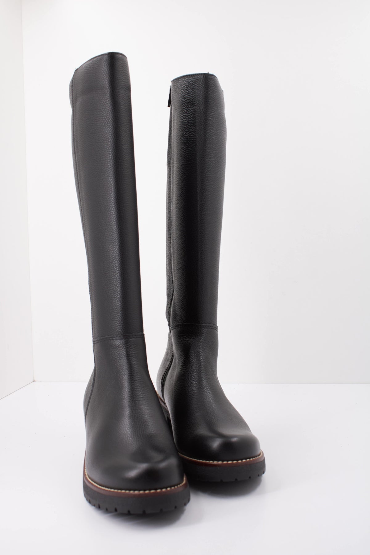 PITILLOS P BOTA ALTA NAPA en color NEGRO  (2)