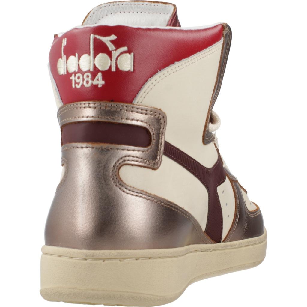 DIADORA HERITAGE BASKET METAL MIX en color BEIS  (3)