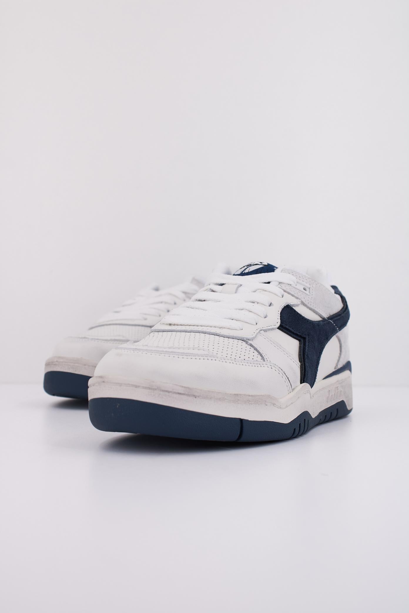 DIADORA USED en color BLANCO  (2)