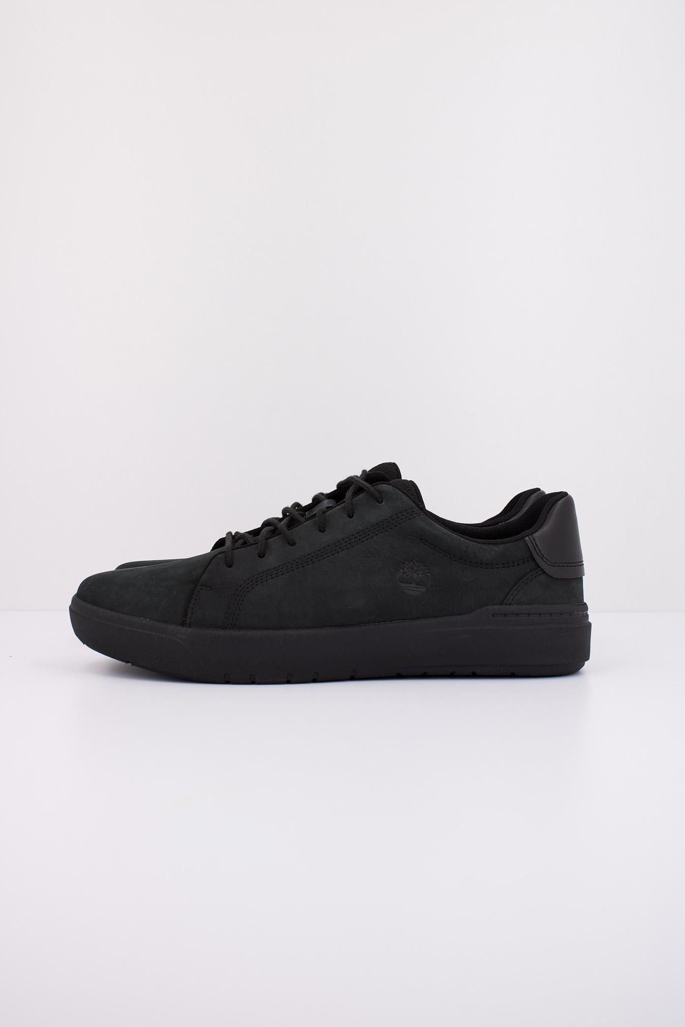 TIMBERLAND SENECA BAY LOW LACE UP en color NEGRO  (1)