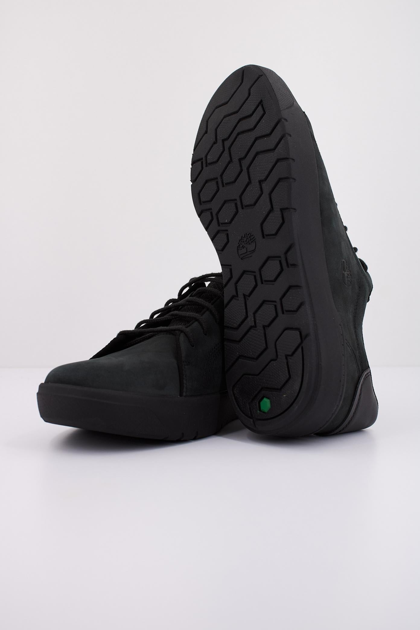 TIMBERLAND SENECA BAY LOW LACE UP en color NEGRO  (5)