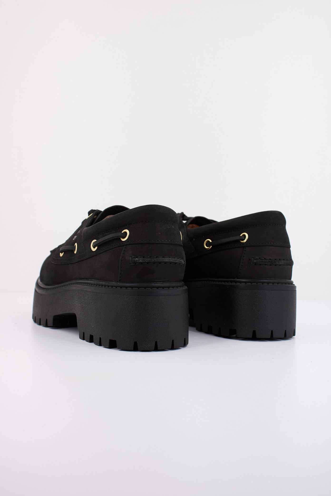 TIMBERLAND STONE STREET BOAT SHOE en color NEGRO  (4)