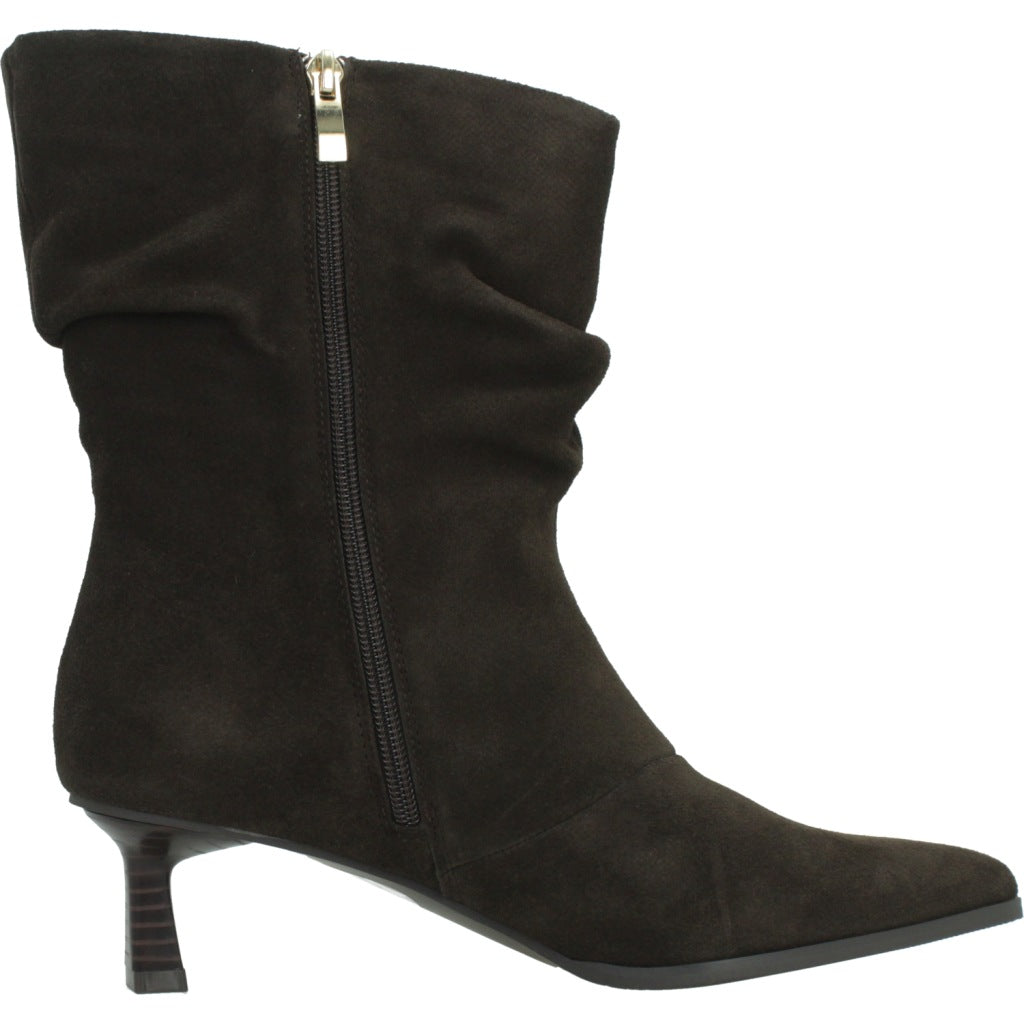 TOP BOTA CORTA ARRUGADA en color MARRON  (4)