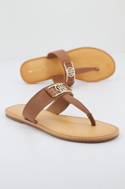 TOMMY HILFIGER FWFW  en color MARRON  (1)